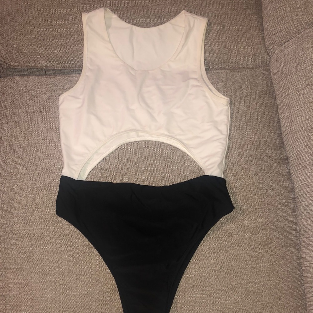 One piece swimsuit